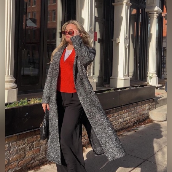 ASTR THE LABEL MORANA OVERSIZED BOUCLE COAT - Picture 8 of 10